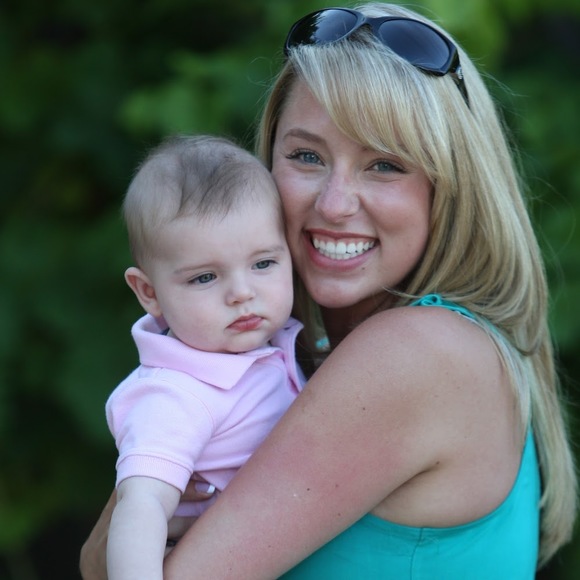 Meet your Posher, Mallory - Picture 1 of 1